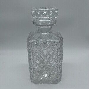 Canterbury by CESKA Crystal Decanter with stopper